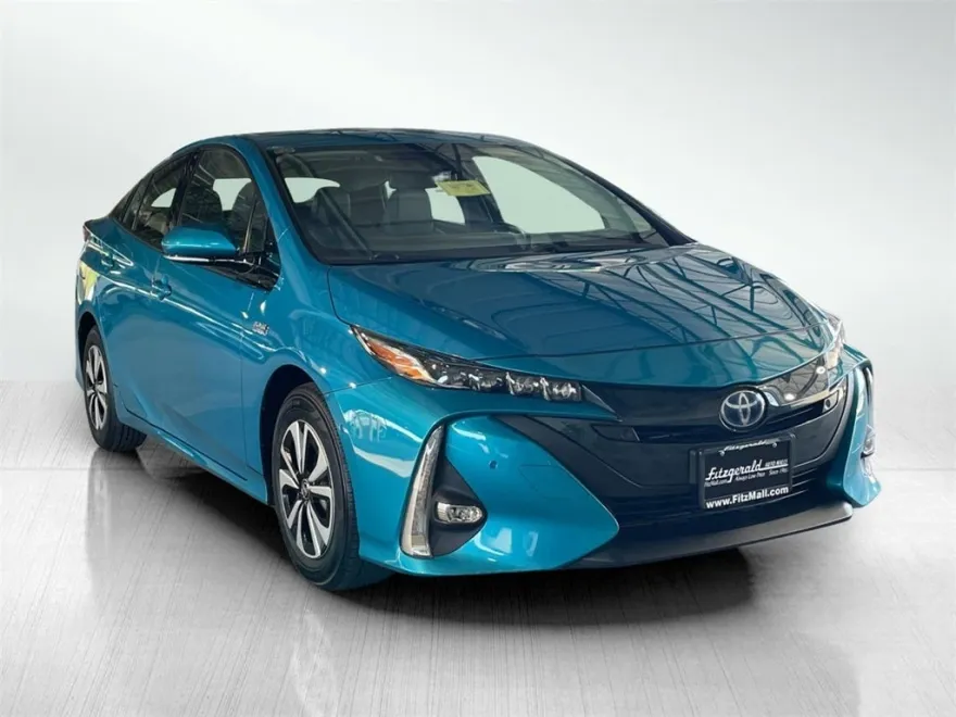 2018 Toyota Prius Prime Advanced photo 1