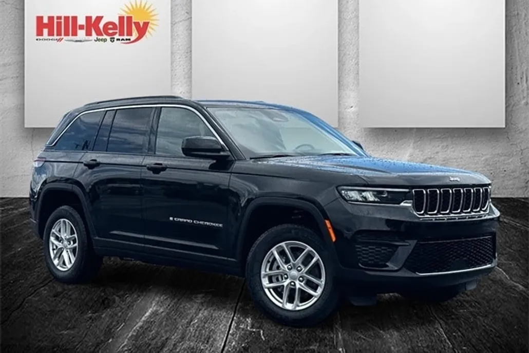 2025 Jeep Grand Cherokee Laredo Altitude photo 1