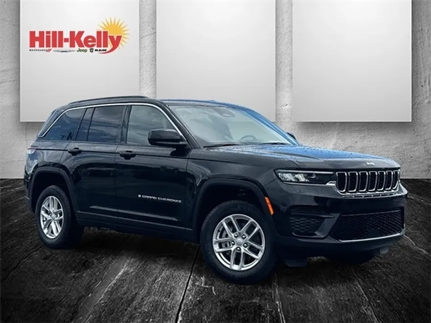 2025 Jeep Grand Cherokee Laredo Altitude photo 1