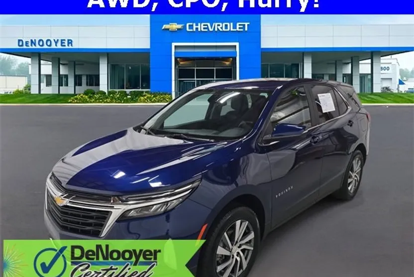 2022 Chevrolet Equinox LT photo 1