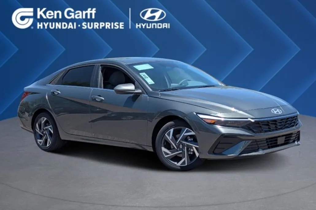 2025 Hyundai Elantra SEL Convenience photo 1