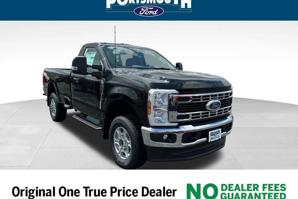 2025 Ford F-250 photo 1