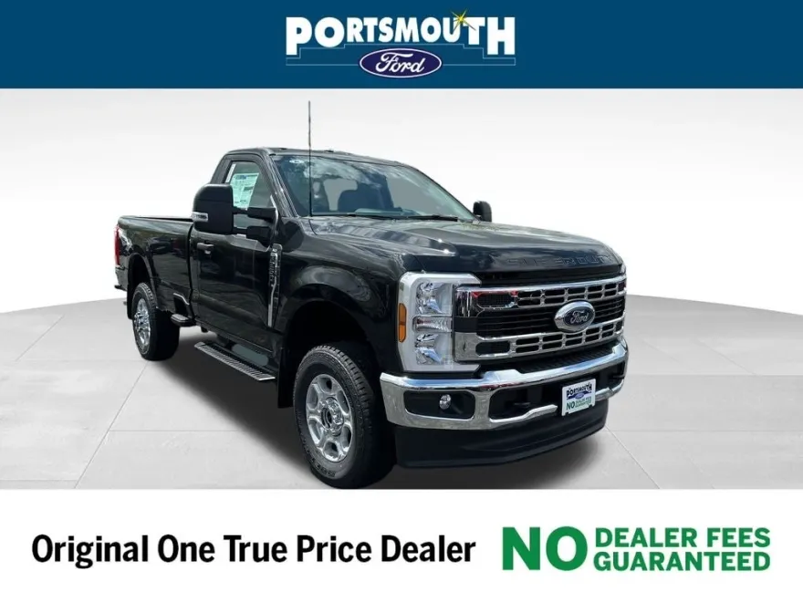 2025 Ford F-250 photo 1