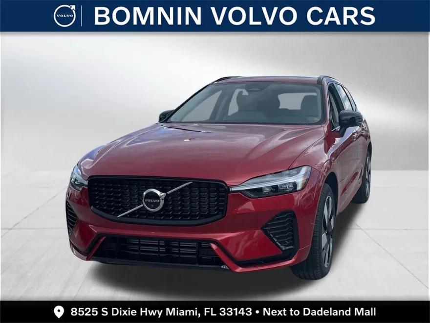 2025 Volvo XC60 T8 Plus photo 1