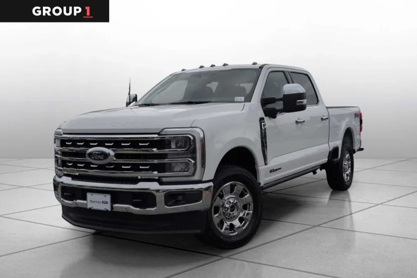 2025 Ford F-250 Lariat photo 1