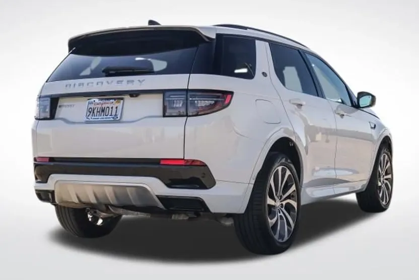 2024 Land Rover Discovery Sport S photo 1