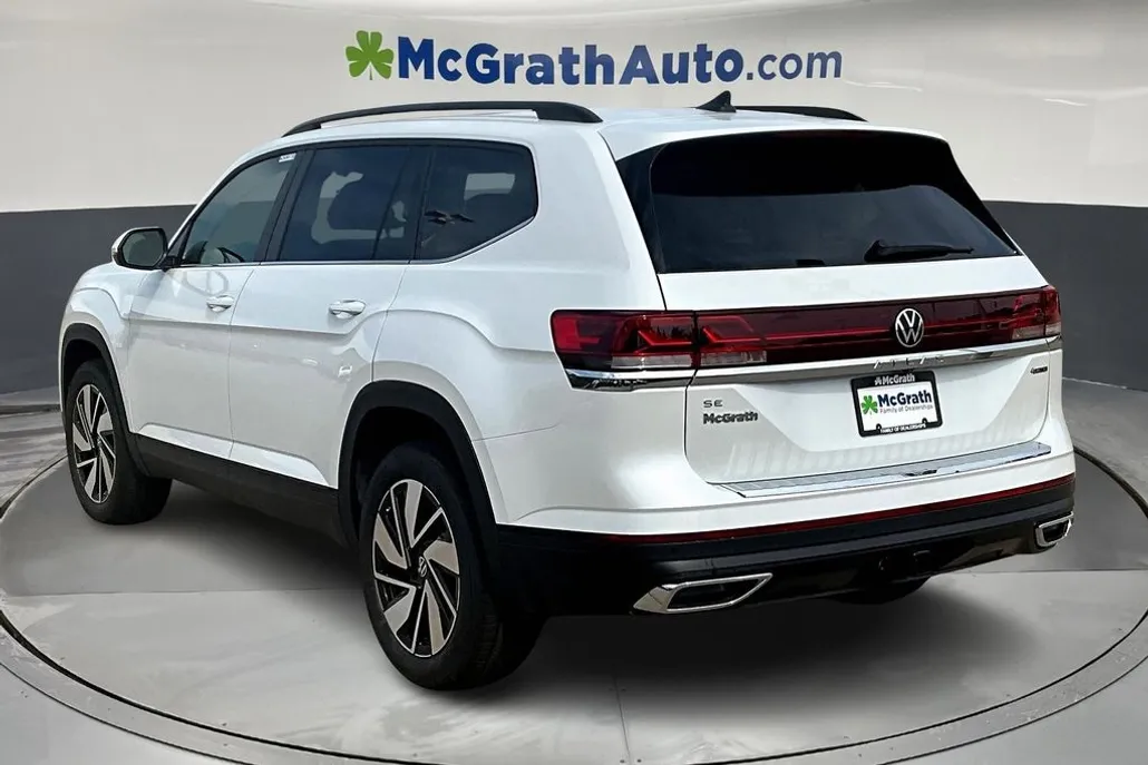2026 Volkswagen Atlas SE Technology photo 1