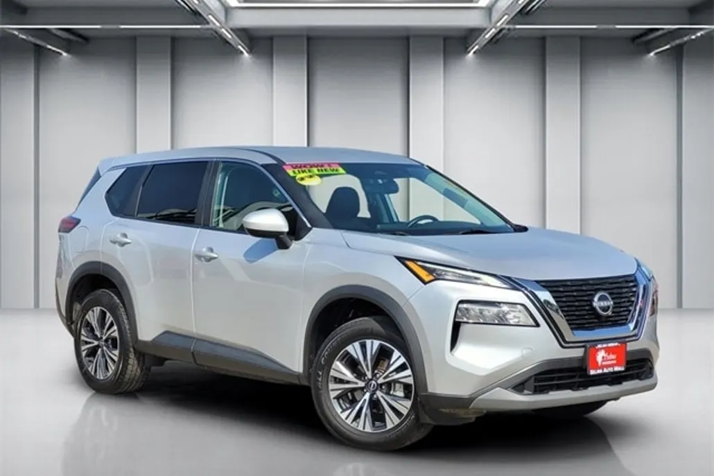 2023 Nissan Rogue SV photo 1