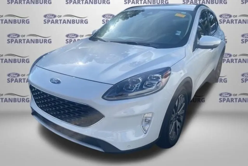 2020 Ford Escape Titanium Hybrid photo 1