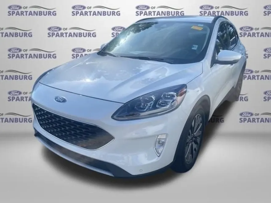 2020 Ford Escape Titanium Hybrid photo 1