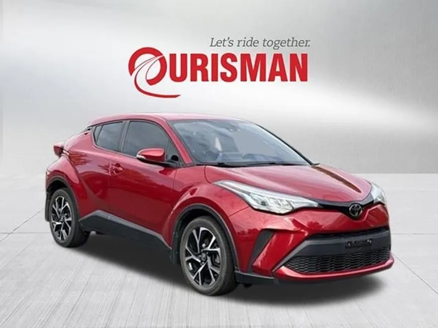 2020 Toyota C-HR XLE photo 1