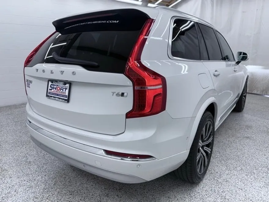 2022 Volvo XC90 T6 Inscription photo 1