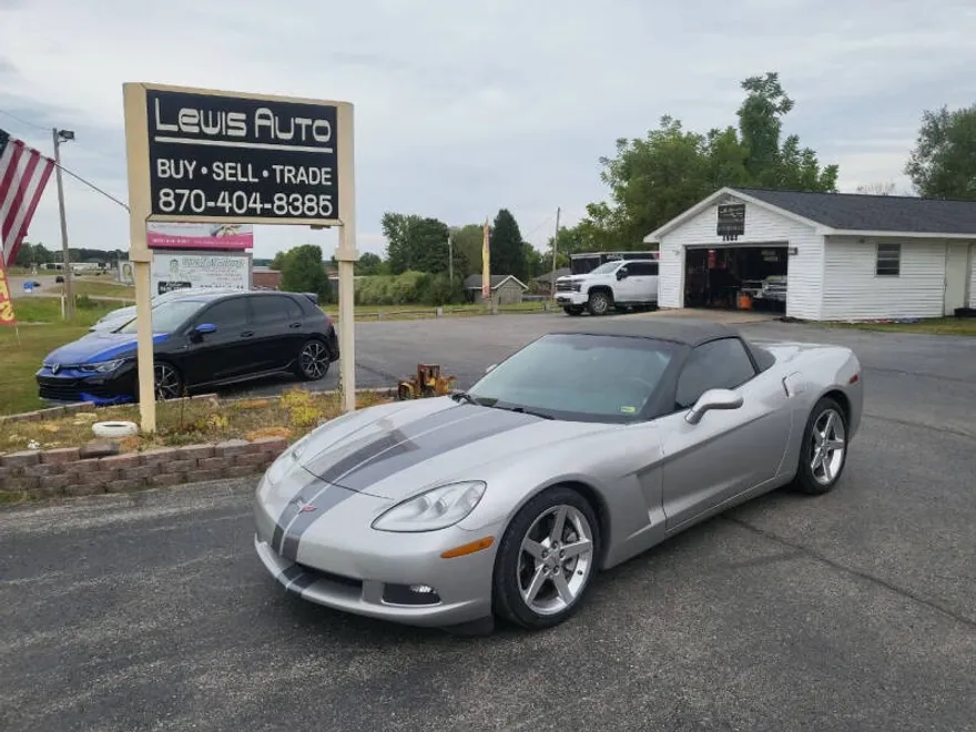 2005 Chevrolet Corvette photo 1