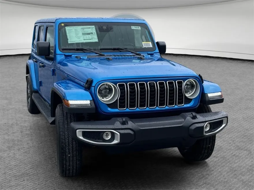 2025 Jeep Wrangler Sahara photo 1