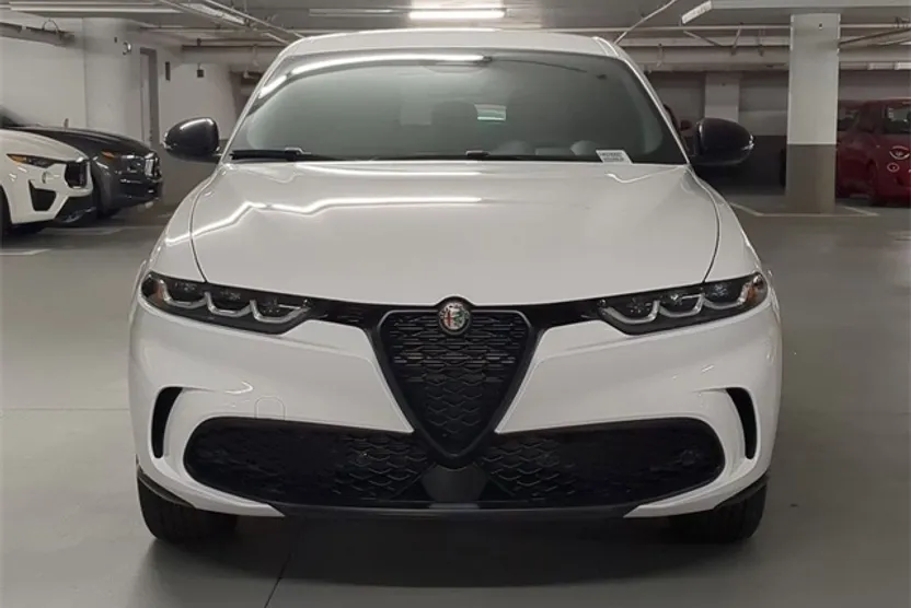 2025 Alfa Romeo Tonale photo 1