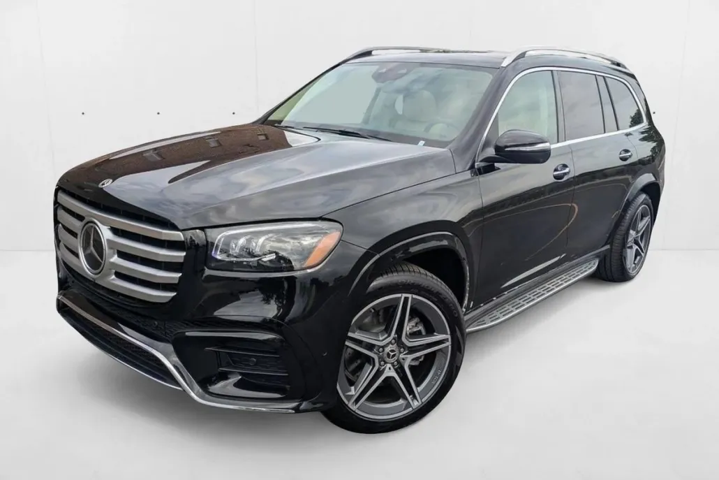 2025 Mercedes Benz GLS 450 4MATIC photo 1