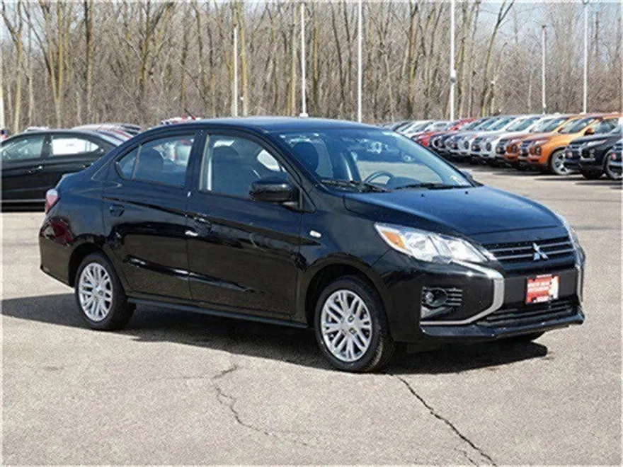 2024 Mitsubishi Mirage G4 LE photo 1