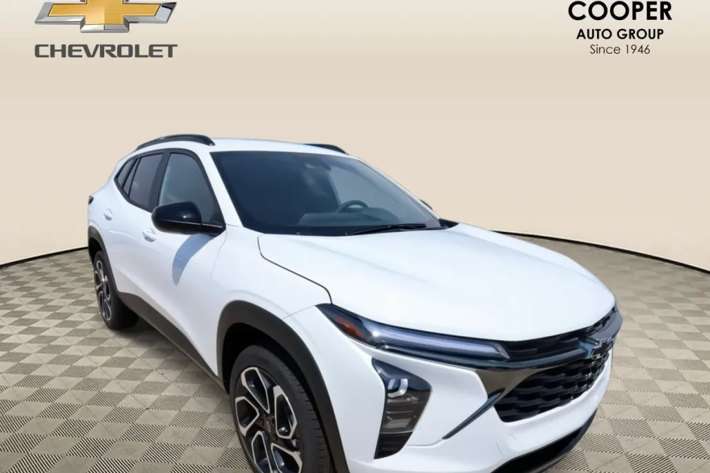 2025 Chevrolet Trax photo 1