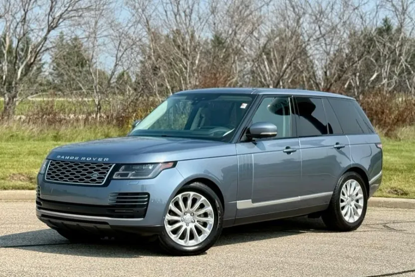 2018 Land Rover Range Rover HSE photo 1