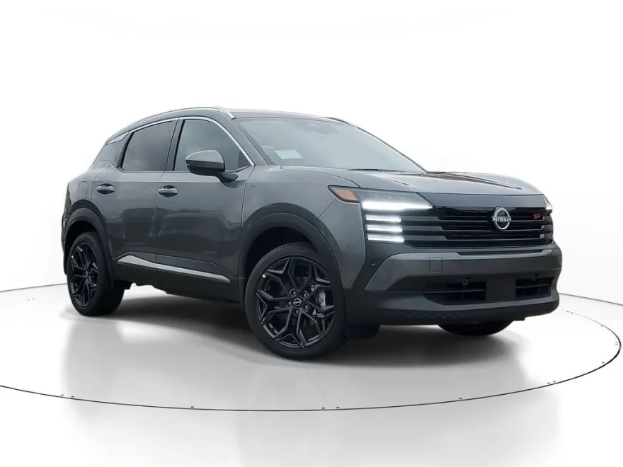 2025 Nissan Kicks SR photo 1