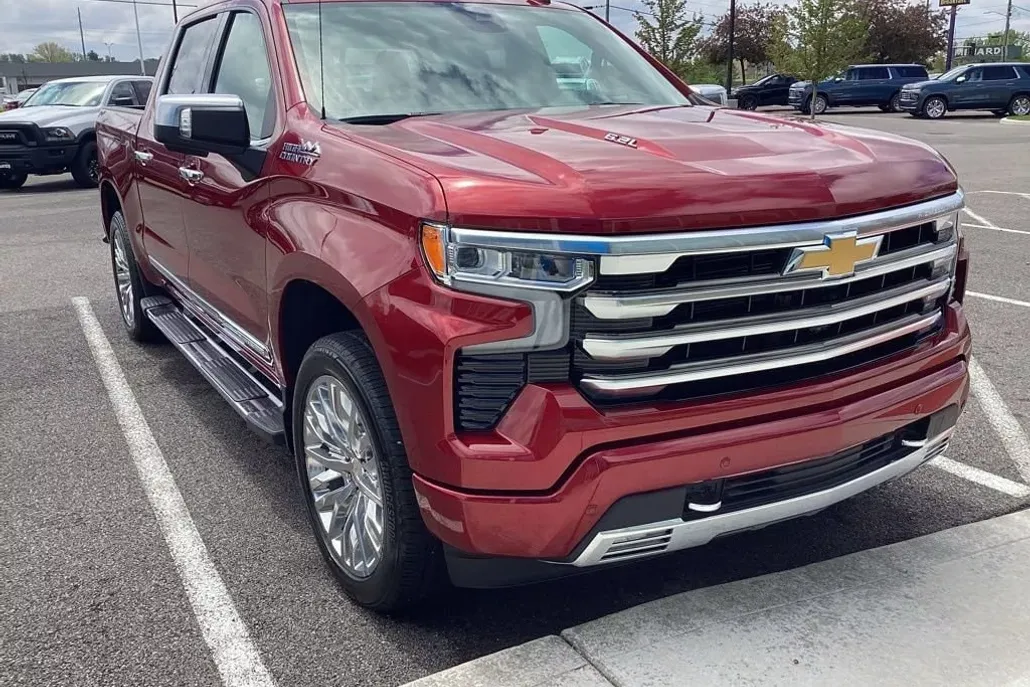 2025 Chevrolet Silverado 1500 High Country photo 1