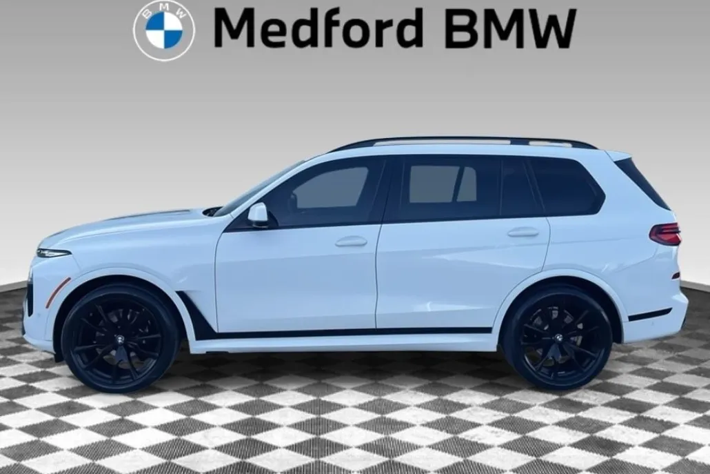 2023 Bmw X7 xDrive40i photo 1