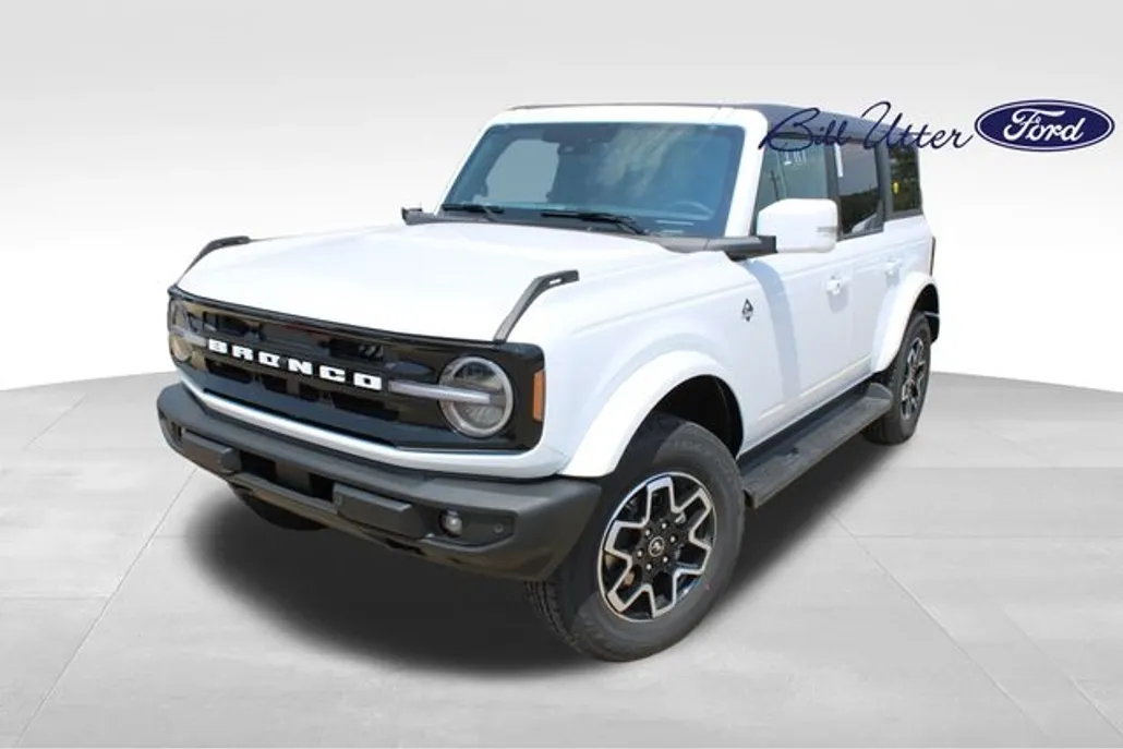 2025 Ford Bronco Outer Banks photo 1