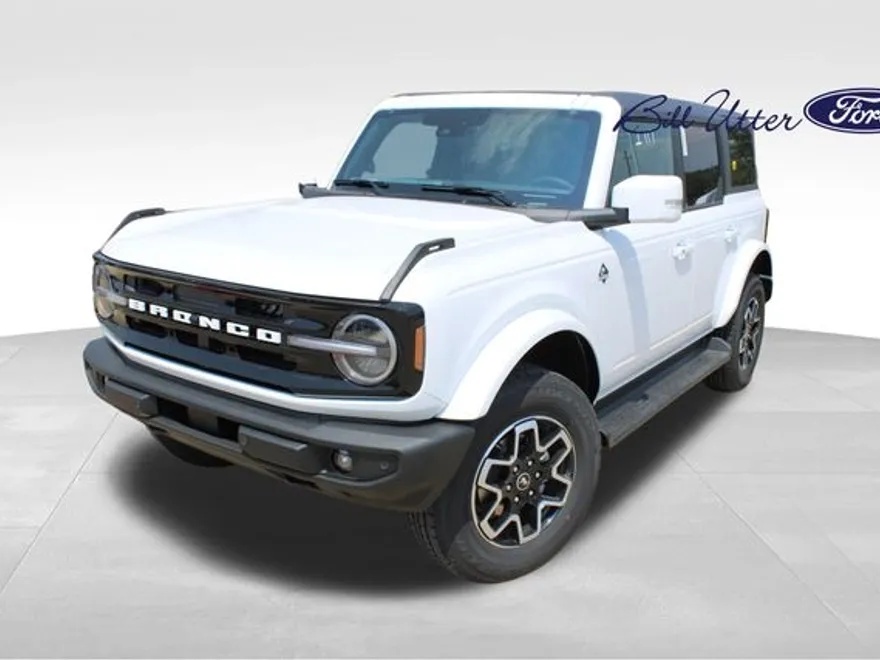 2025 Ford Bronco Outer Banks photo 1