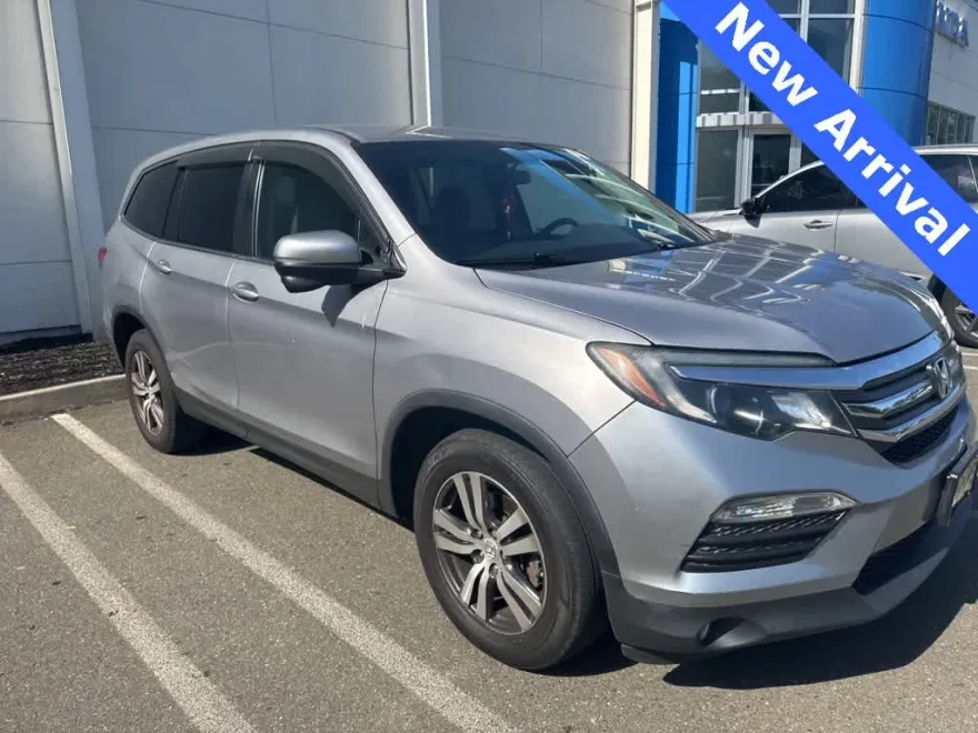 2017 Honda Pilot EX photo 1