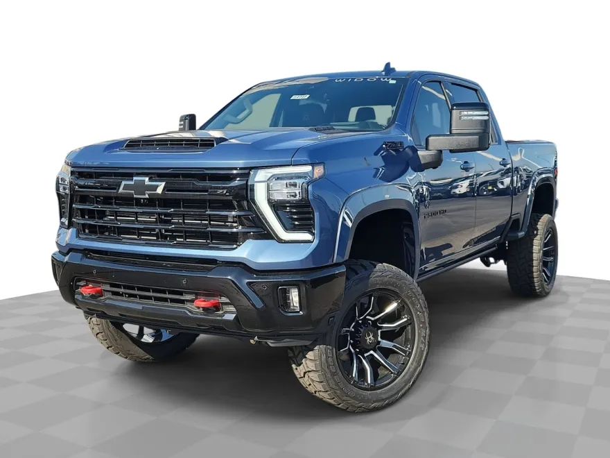 2025 Chevrolet Silverado 2500HD LTZ photo 1