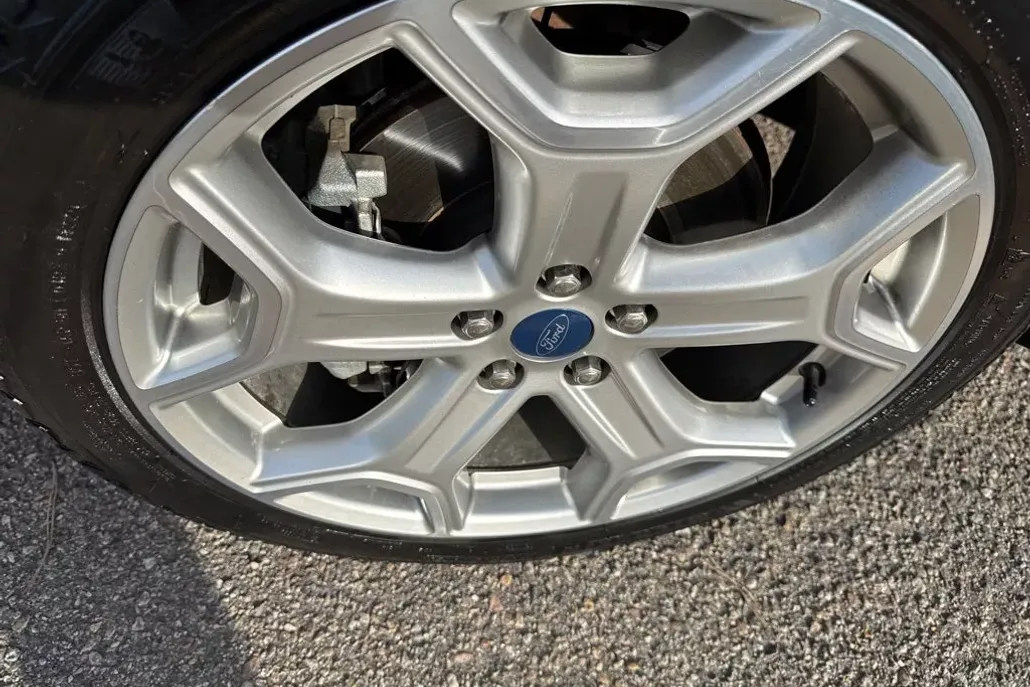 2019 Ford Escape Titanium photo 1