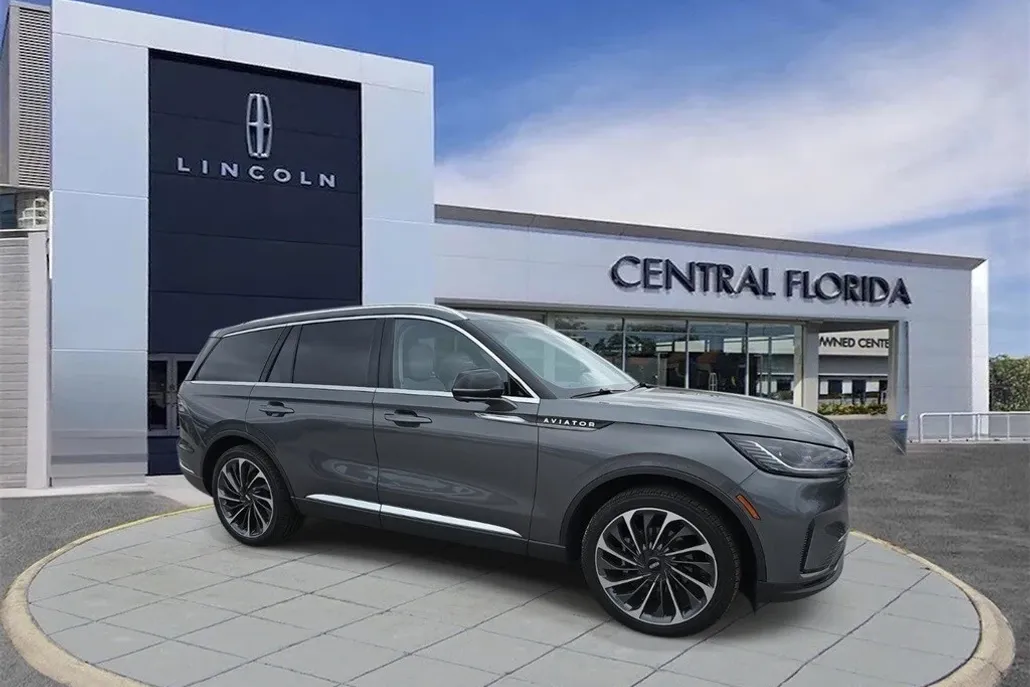 2025 Lincoln Aviator Reserve photo 1