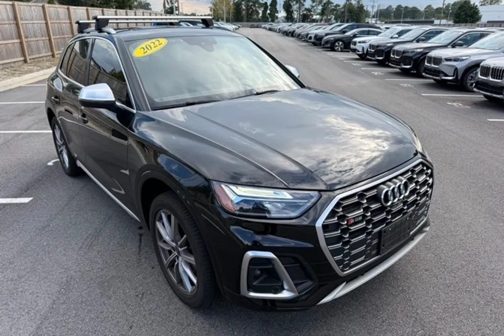 2022 Audi SQ5 Premium Plus photo 1