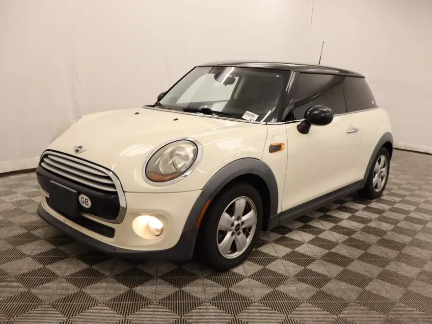 2015 Mini Cooper 2 Door Hardtop photo 1