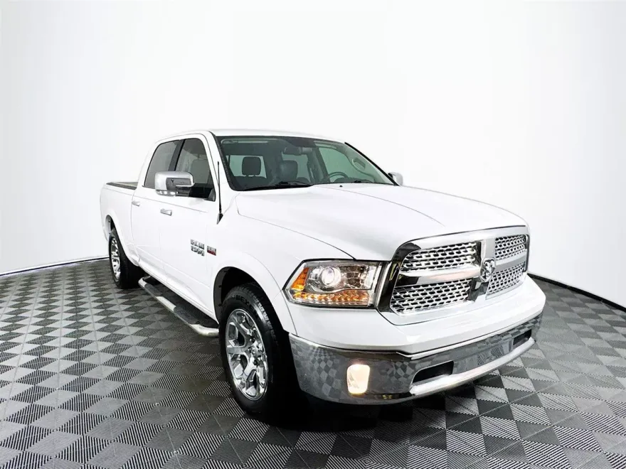 2017 Ram 1500 Laramie photo 1