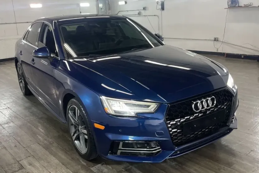 2018 Audi A4 2.0T Ultra Premium Plus photo 1
