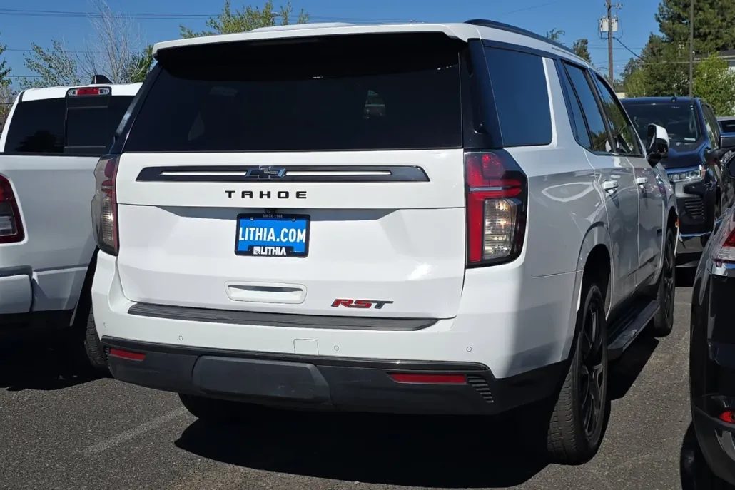 2022 Chevrolet Tahoe RST photo 1