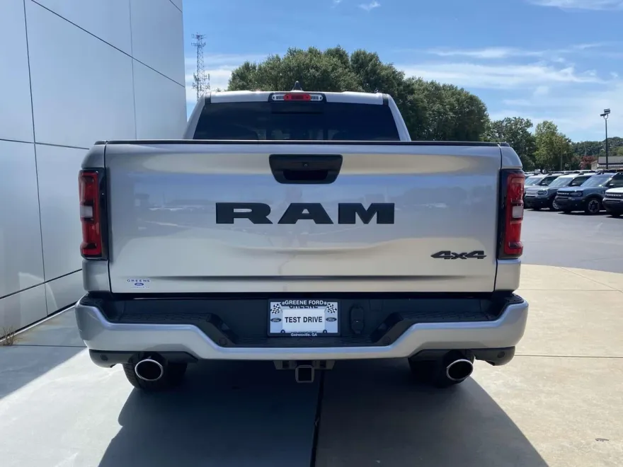 2025 Ram 1500 Tradesman photo 1