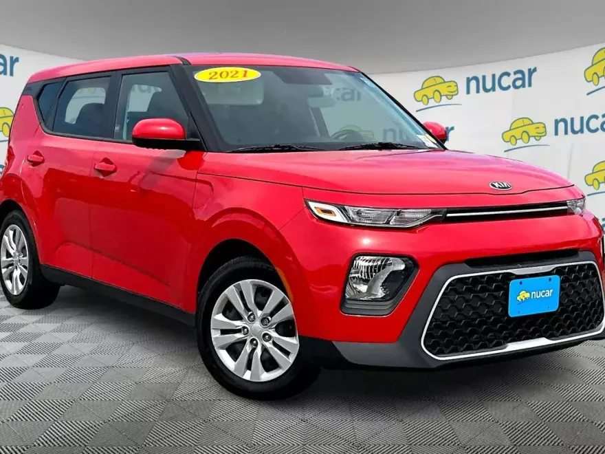 2021 Kia Soul LX photo 1