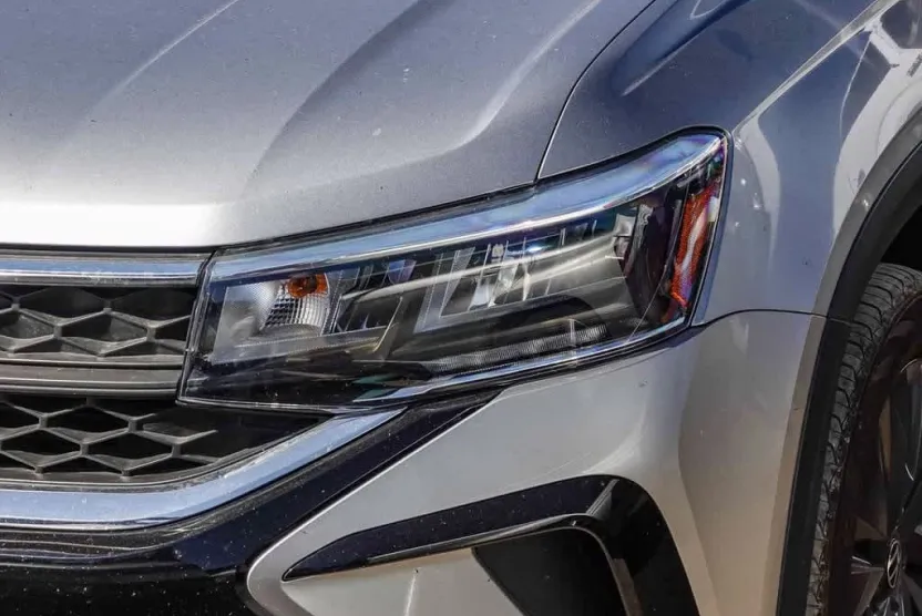 2022 Volkswagen Taos S photo 1