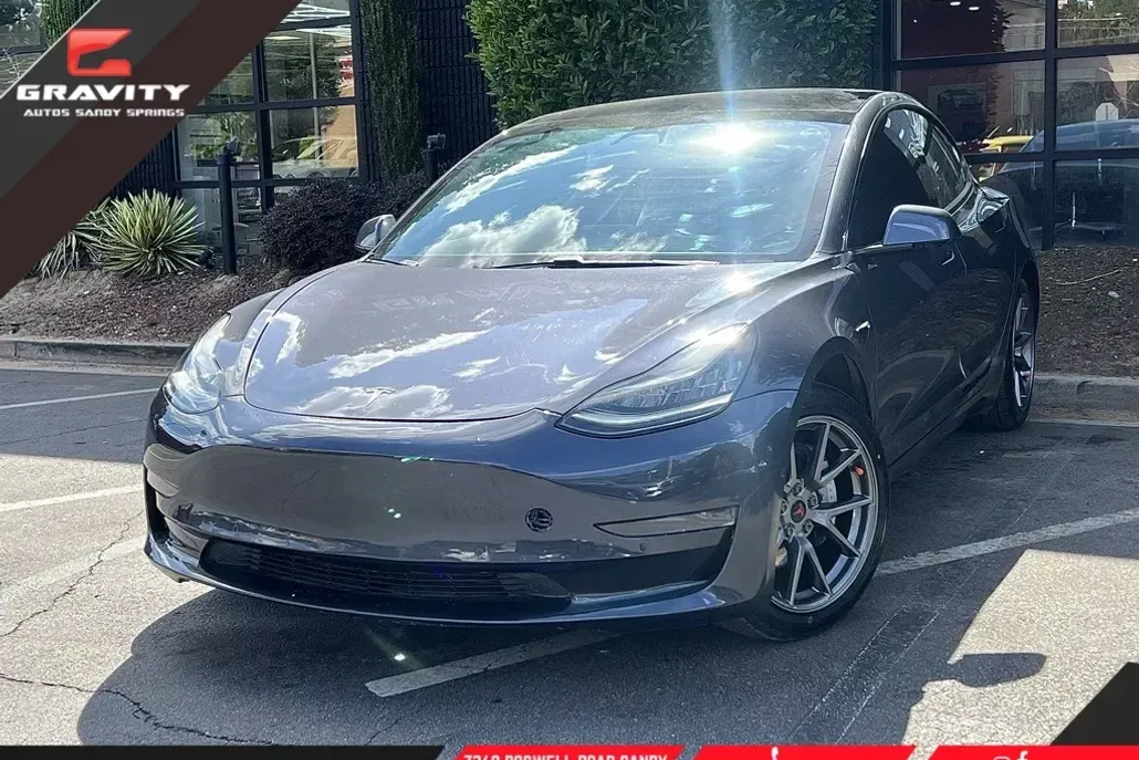 2021 Tesla Model 3 Standard Range Plus photo 1