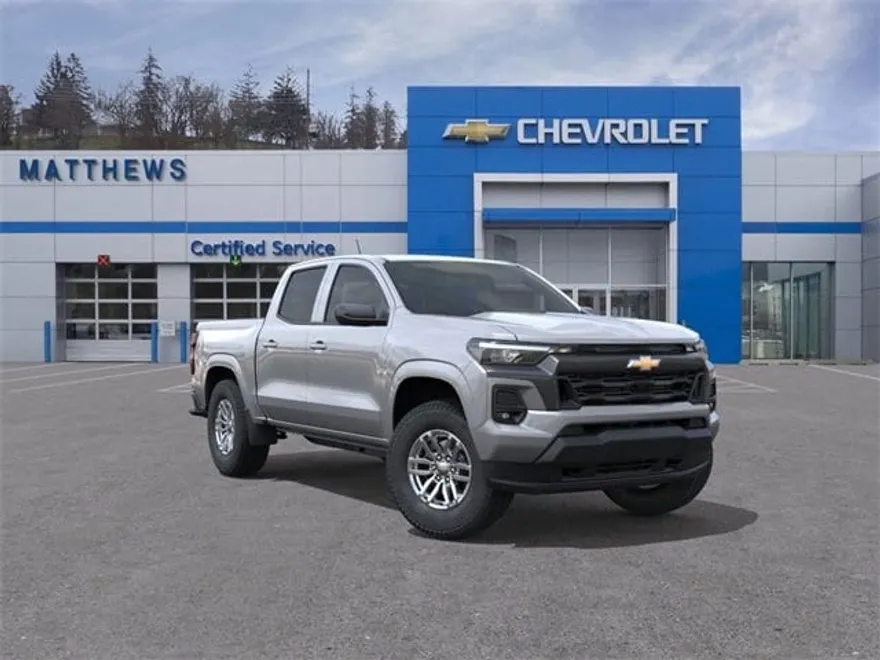 2025 Chevrolet Colorado Work Truck LT photo 1