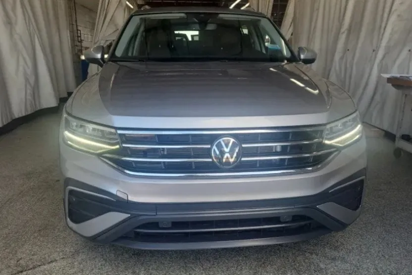 2024 Volkswagen Tiguan SE Wolfsburg Edition photo 1