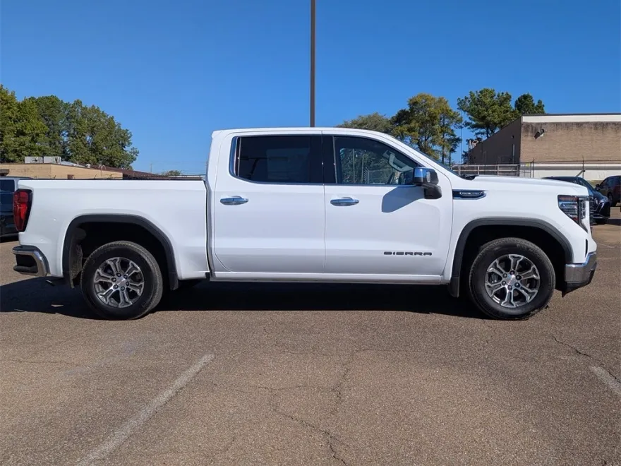 2024 Gmc Sierra 1500 SLT photo 1