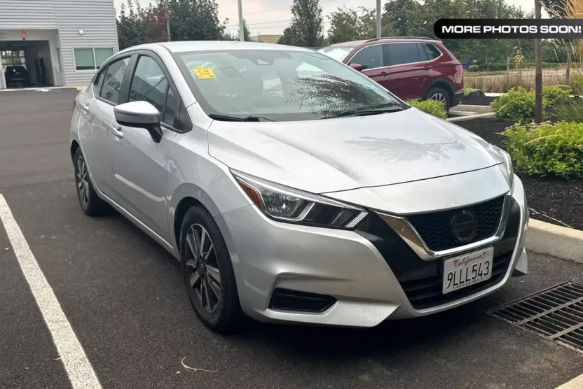 2021 Nissan Versa 1.6 SV photo 1