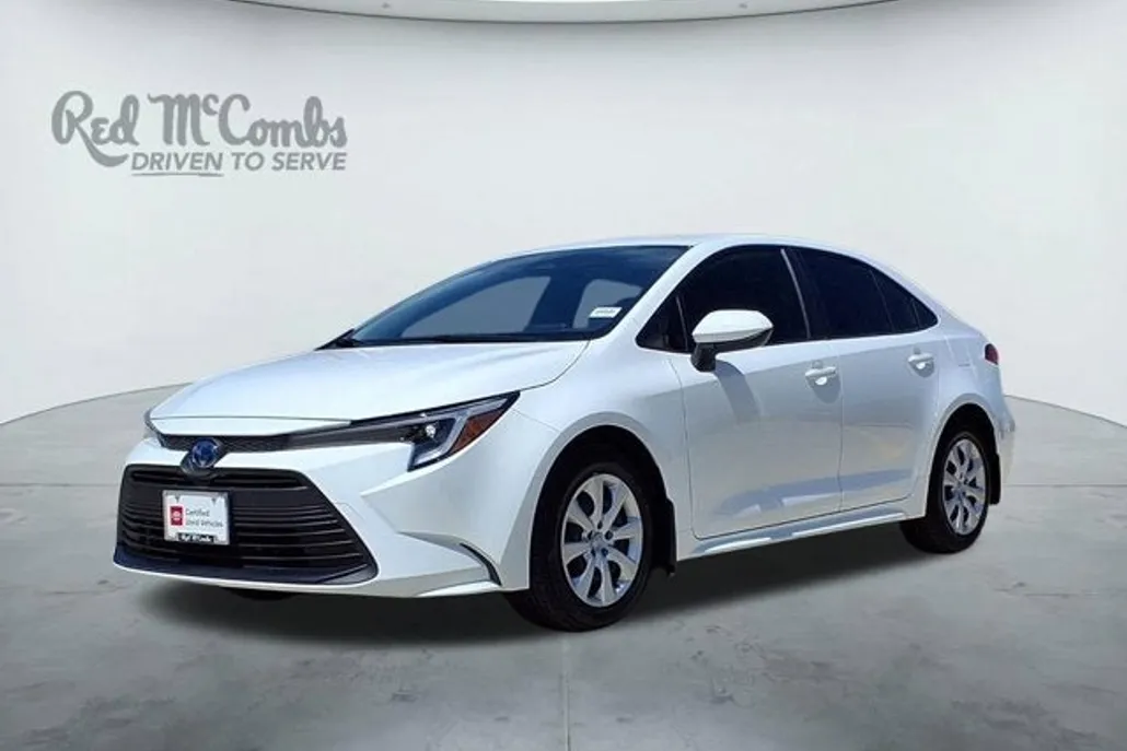 2025 Toyota Corolla Hybrid LE photo 1