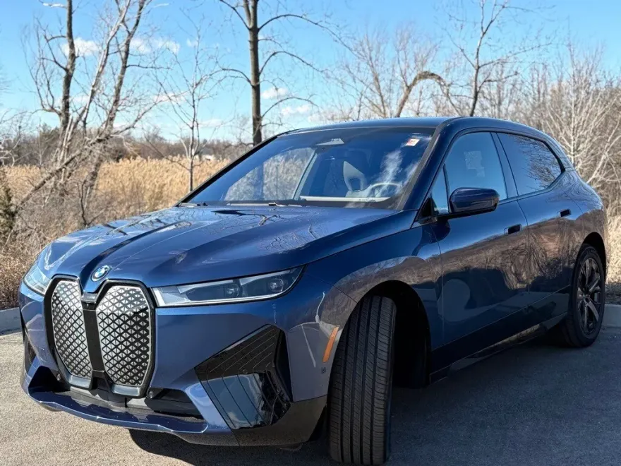 2025 Bmw iX photo 1