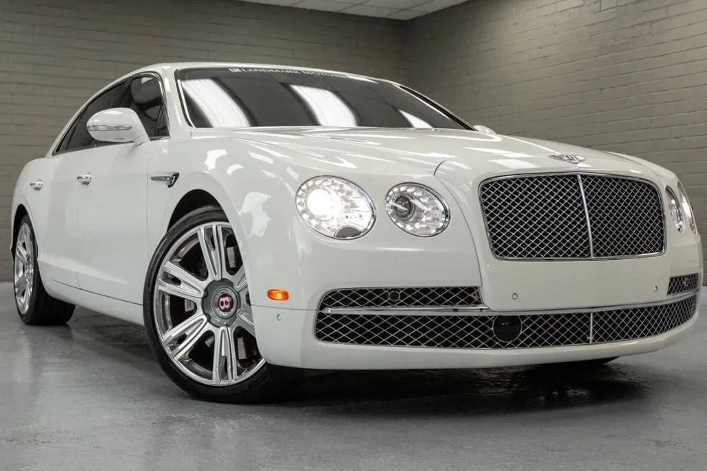 2015 Bentley Flying Spur V8 photo 1