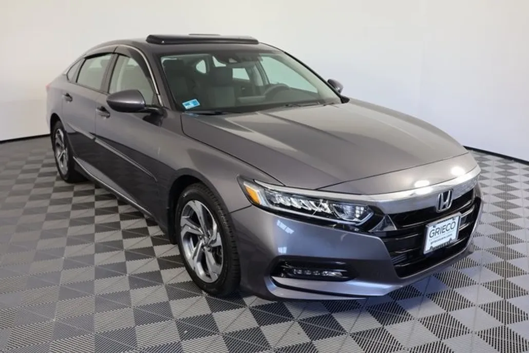 2018 Honda Accord EX photo 1