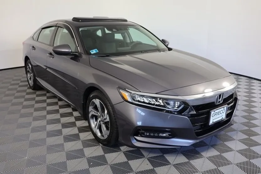 2018 Honda Accord EX photo 1
